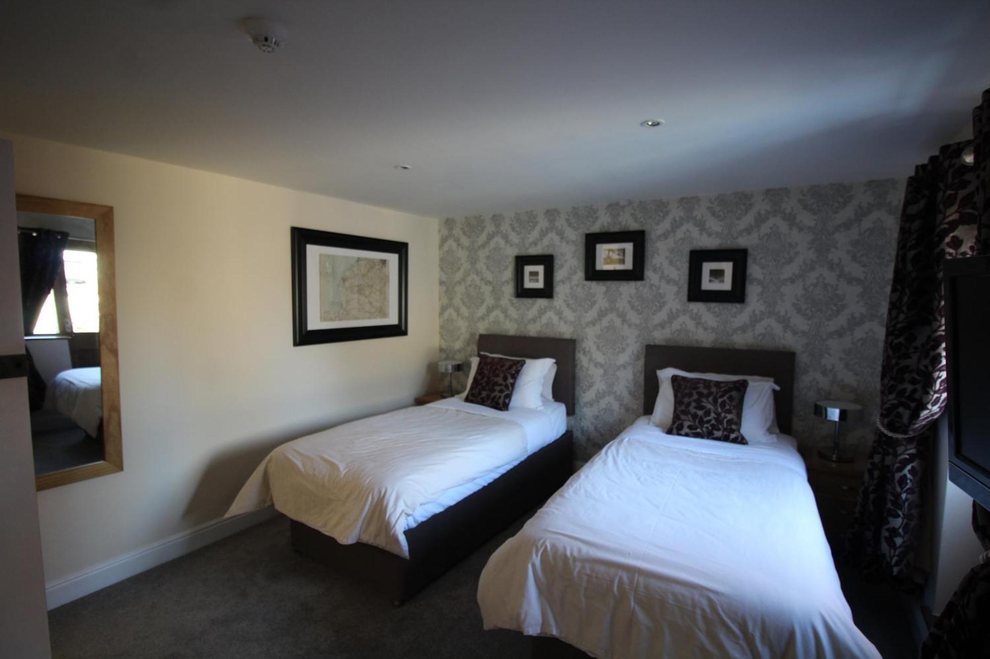 The Clothiers Arms Hotel สเตราด์ ห้อง รูปภาพ